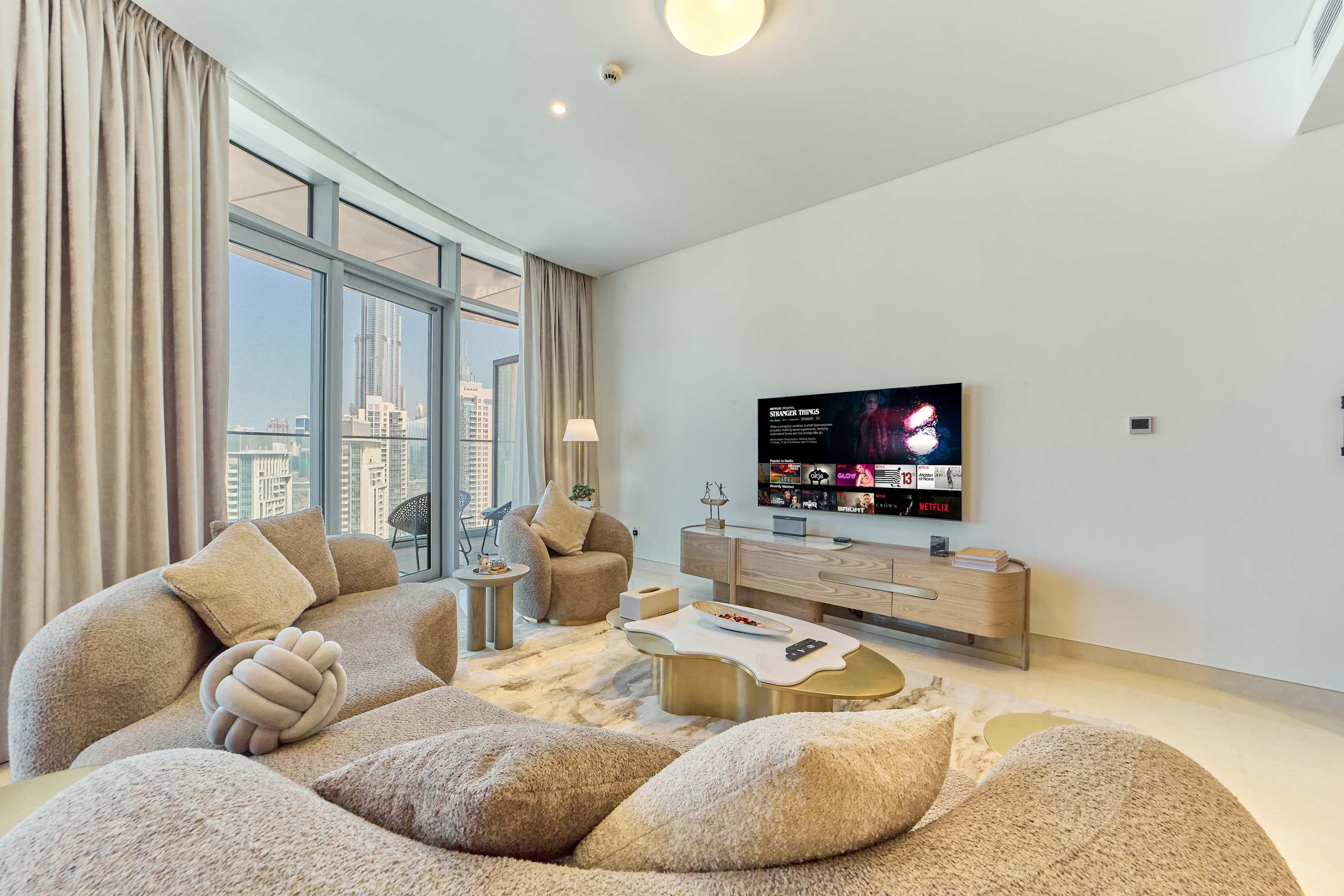 fäm Living Ultra Luxury 3BR Burj Khalifa View