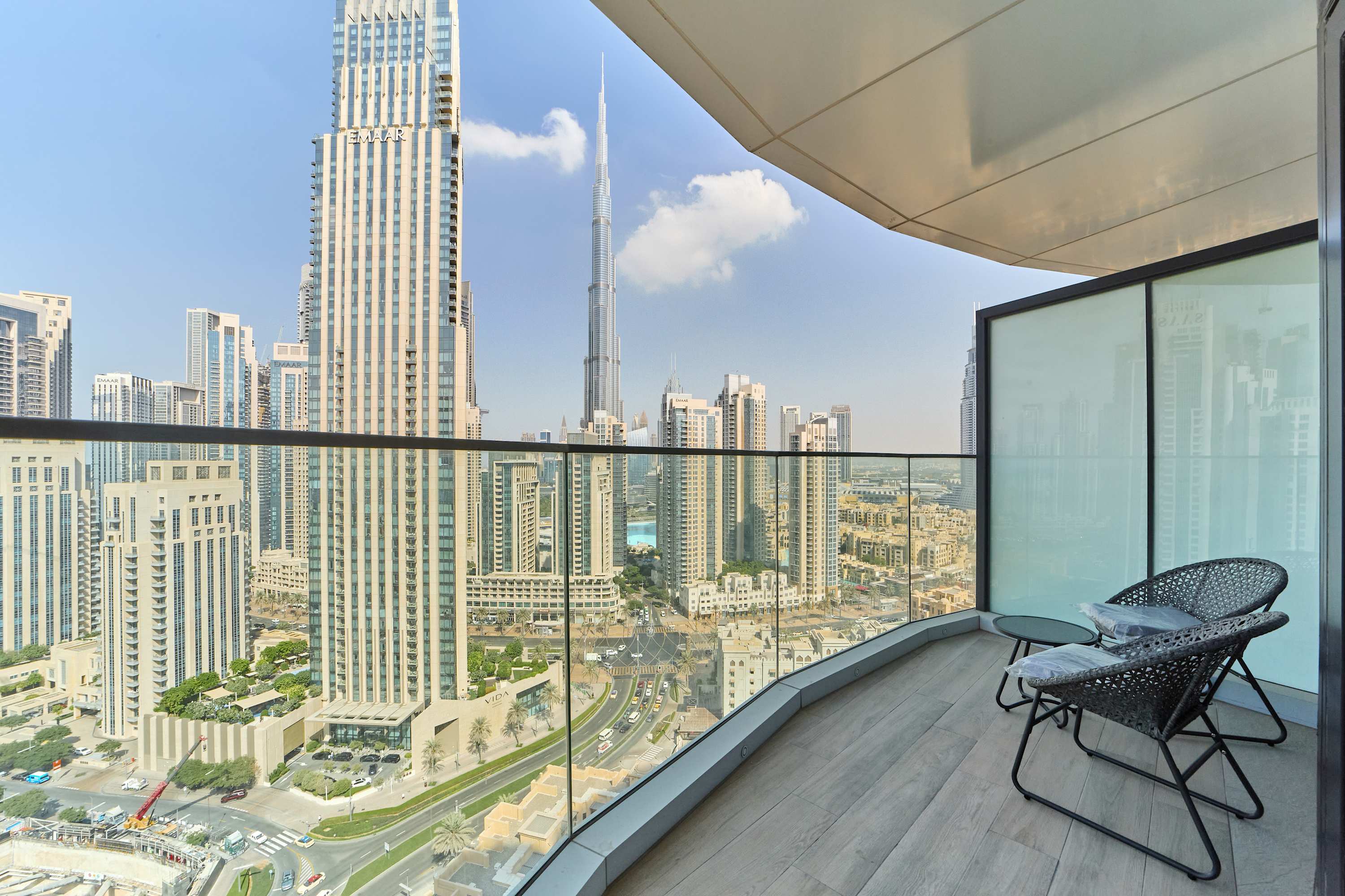 fäm Living Ultra Luxury 3BR Burj Khalifa View