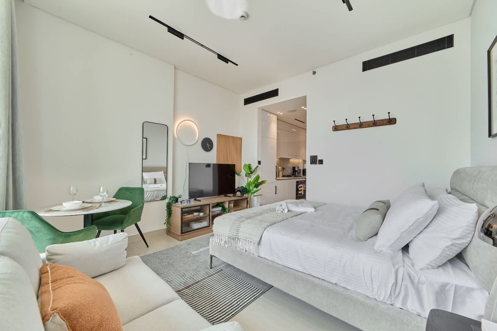 Modern Studio at Binghatti Azure In Heart of JVC, photo 2