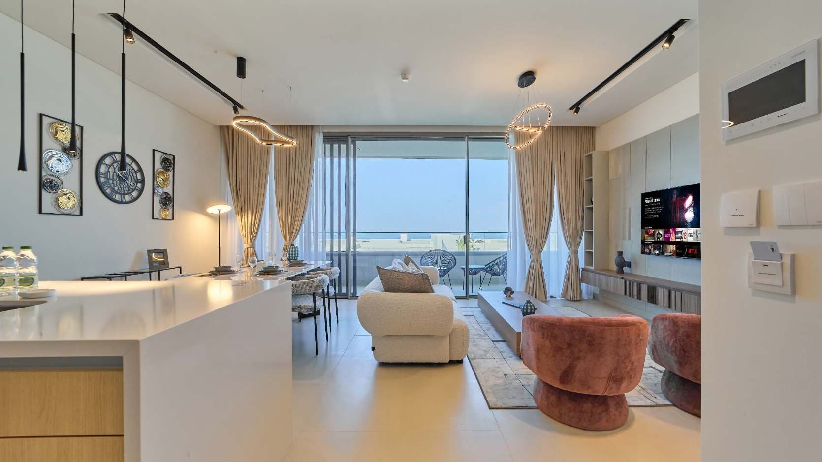 Relaxing Sea View 1BR Apartment Al Zorah, photo 5