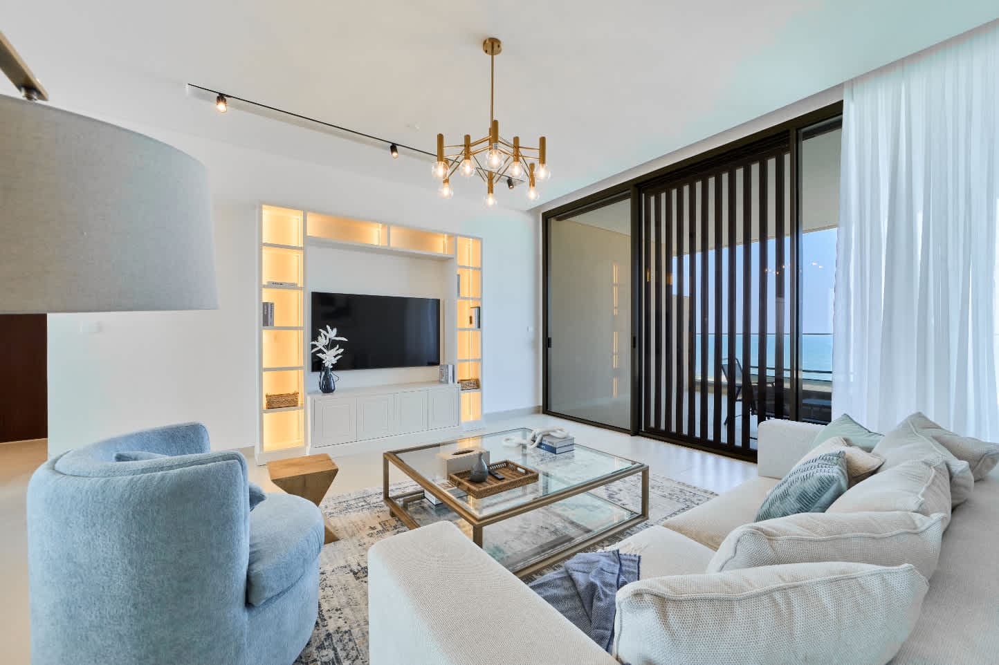 Coastal Luxe 2BR+M Seaside Hills Al Zorah