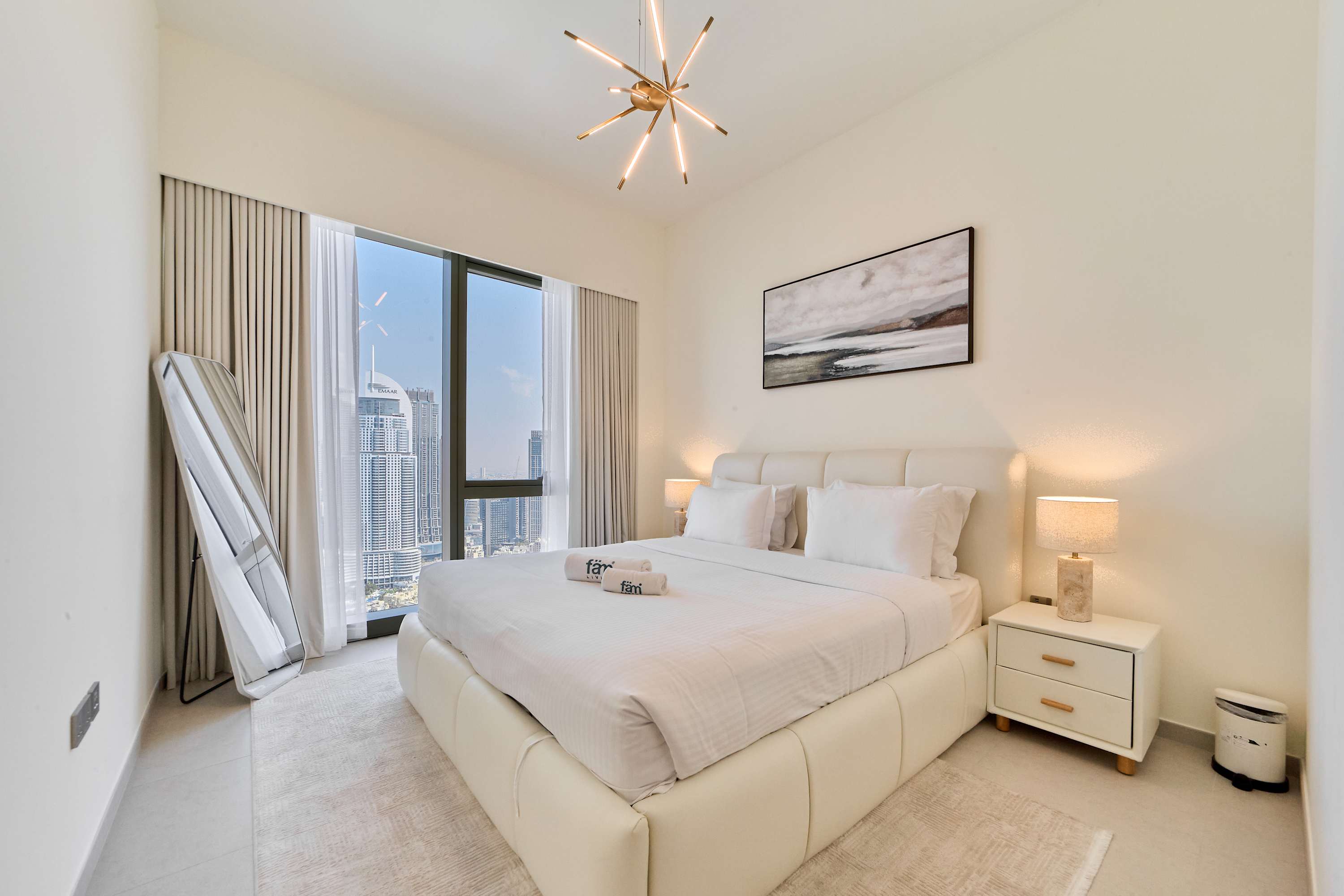 fäm Living Downtown 2BR Burj Khalifa and Fountain Views, photo 3