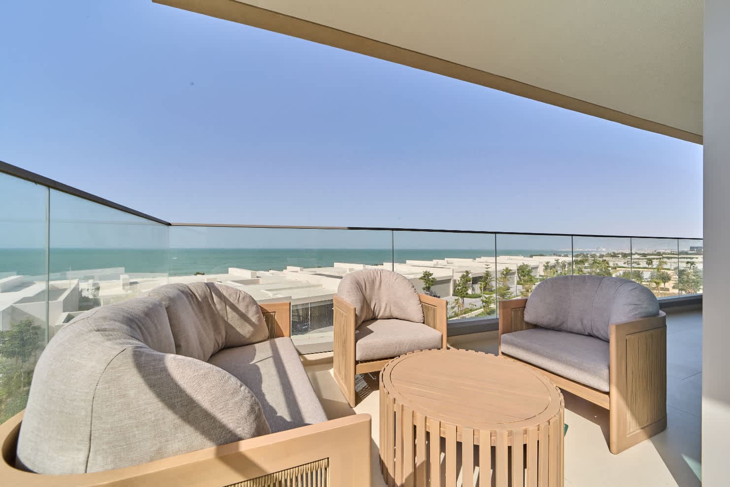 Al Zorah 3BR and Maids Sea Views, photo 2