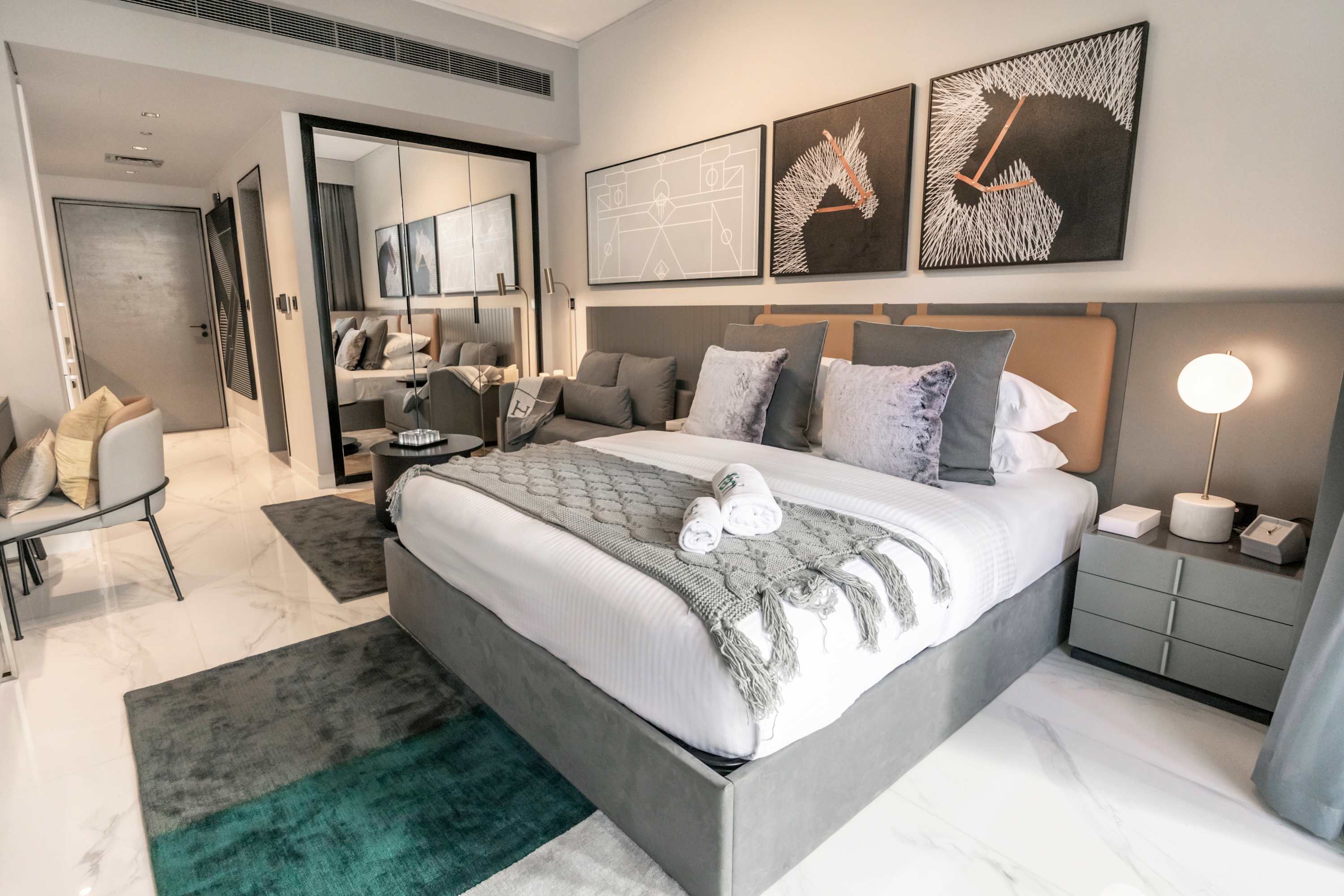 Modern Studio MAG 318 Near Dubai Mall