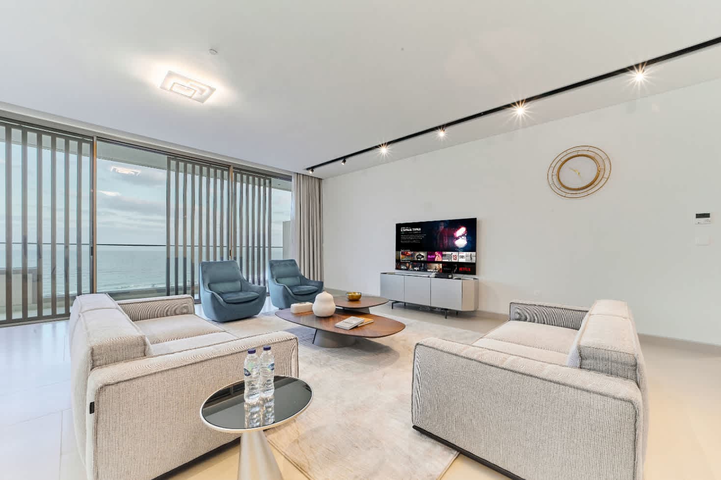 Al Zorah 4BR Penthouse with Sea View