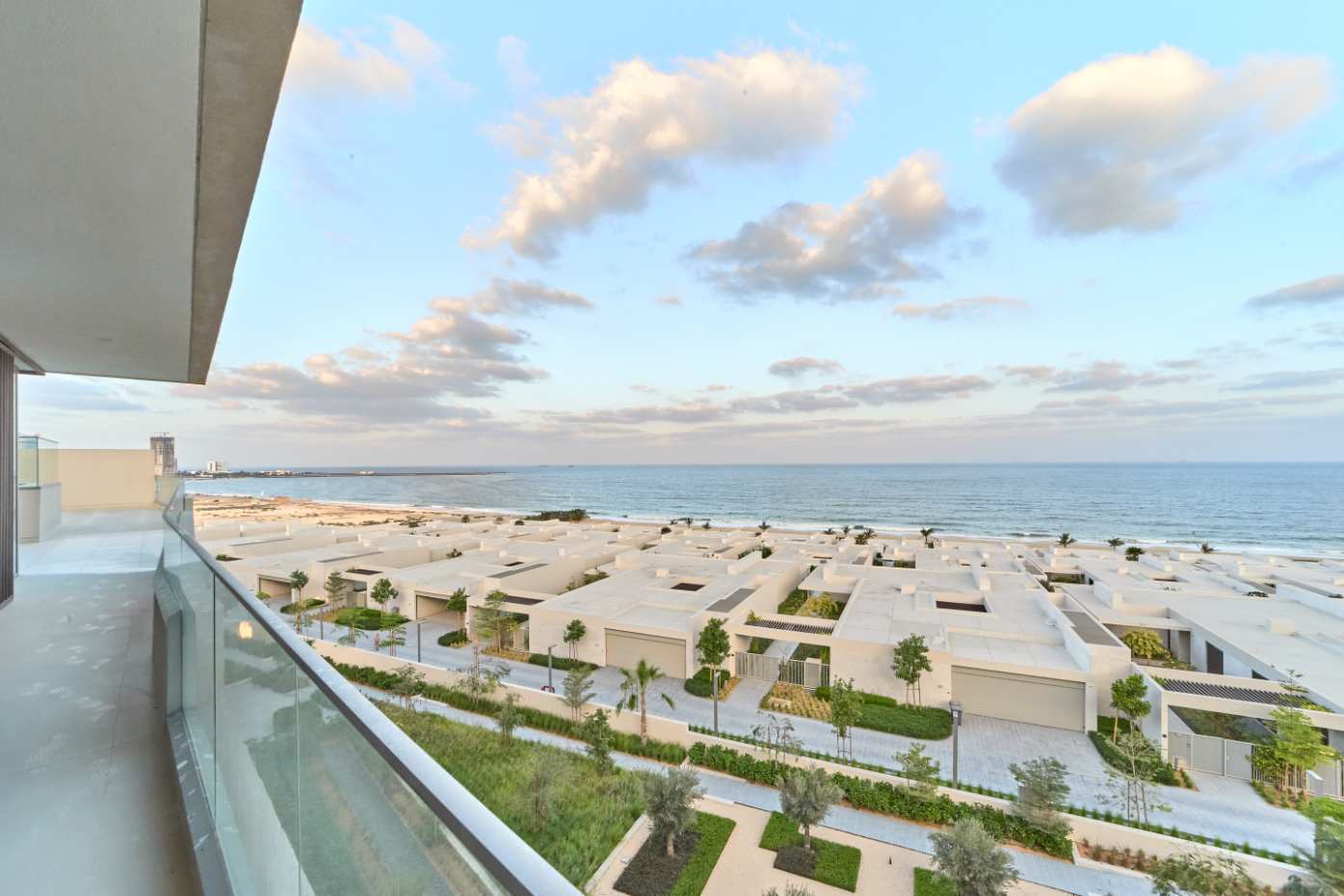 Beachfront Luxury Penthouse w/ Private Jacuzzi &, photo 3