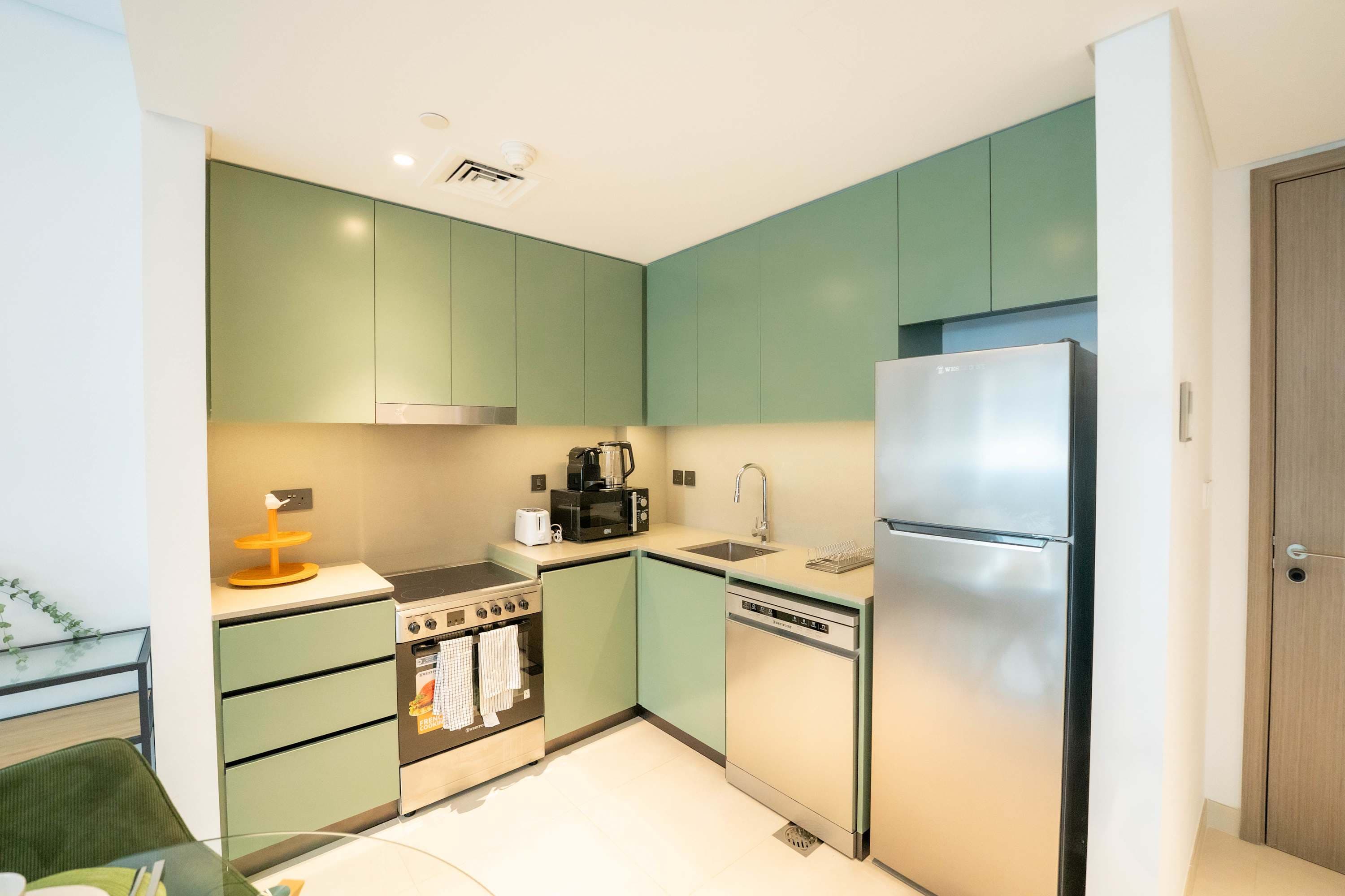 Modern 1BR Apartment in Central Park City Walk, photo 4