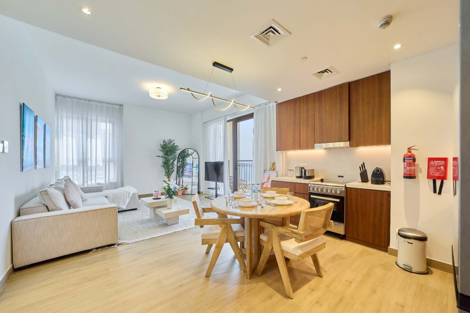 Elegant 1BR with Waterfront View at La Sirene, photo 4