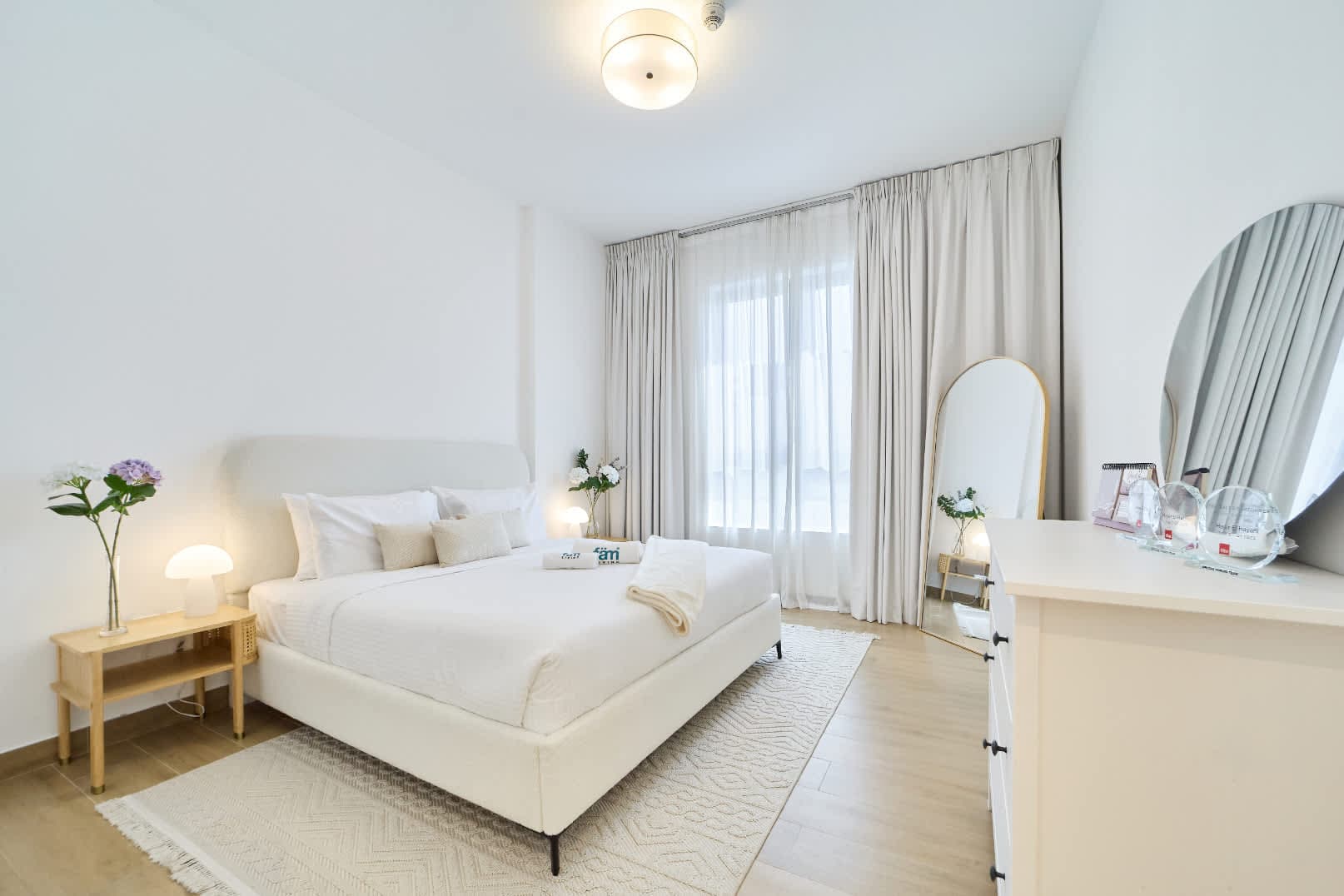 Elegant 1BR with Waterfront View at La Sirene, photo 3