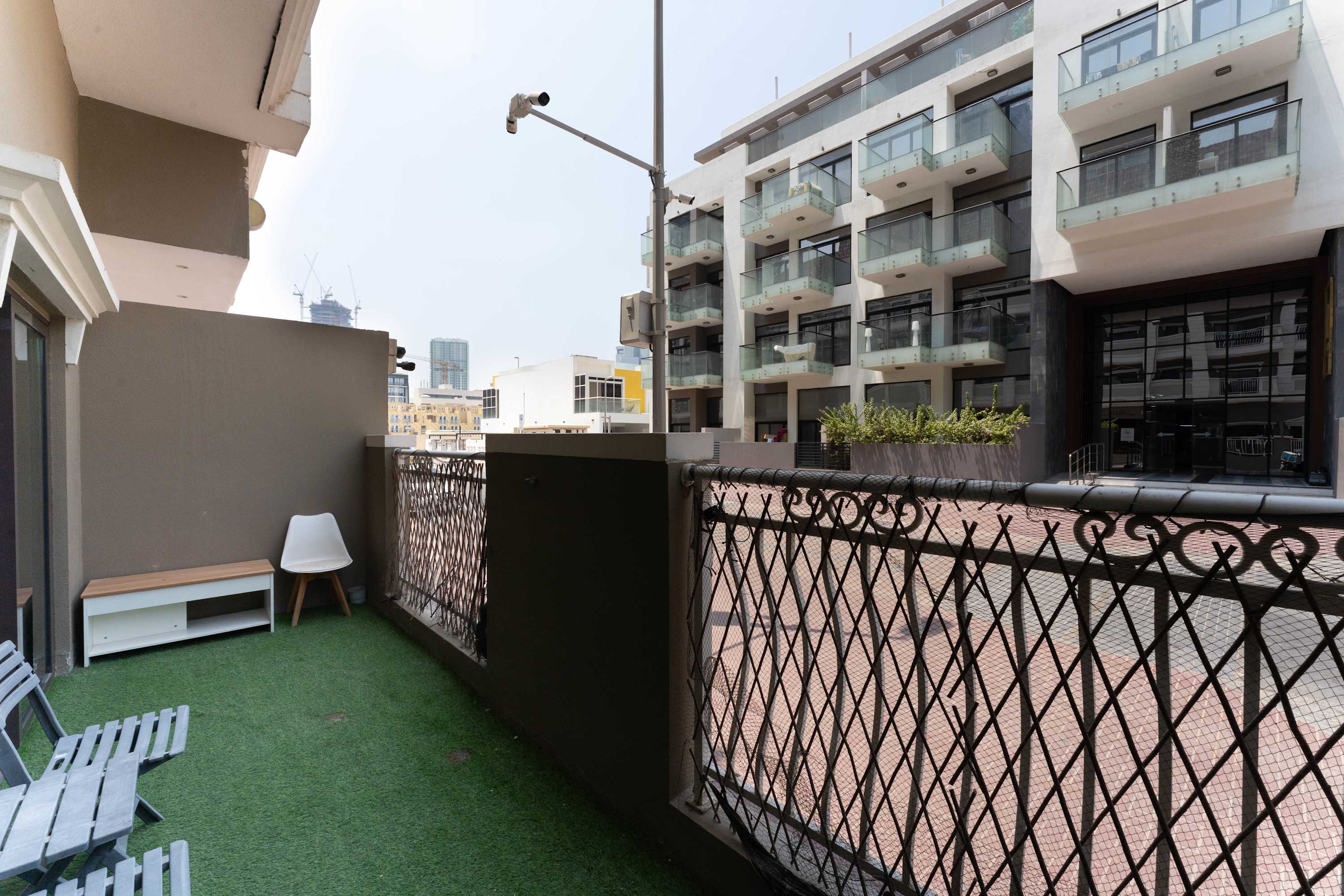 Chic 1BR Plus Maids Room at Laya Mansion, photo 5