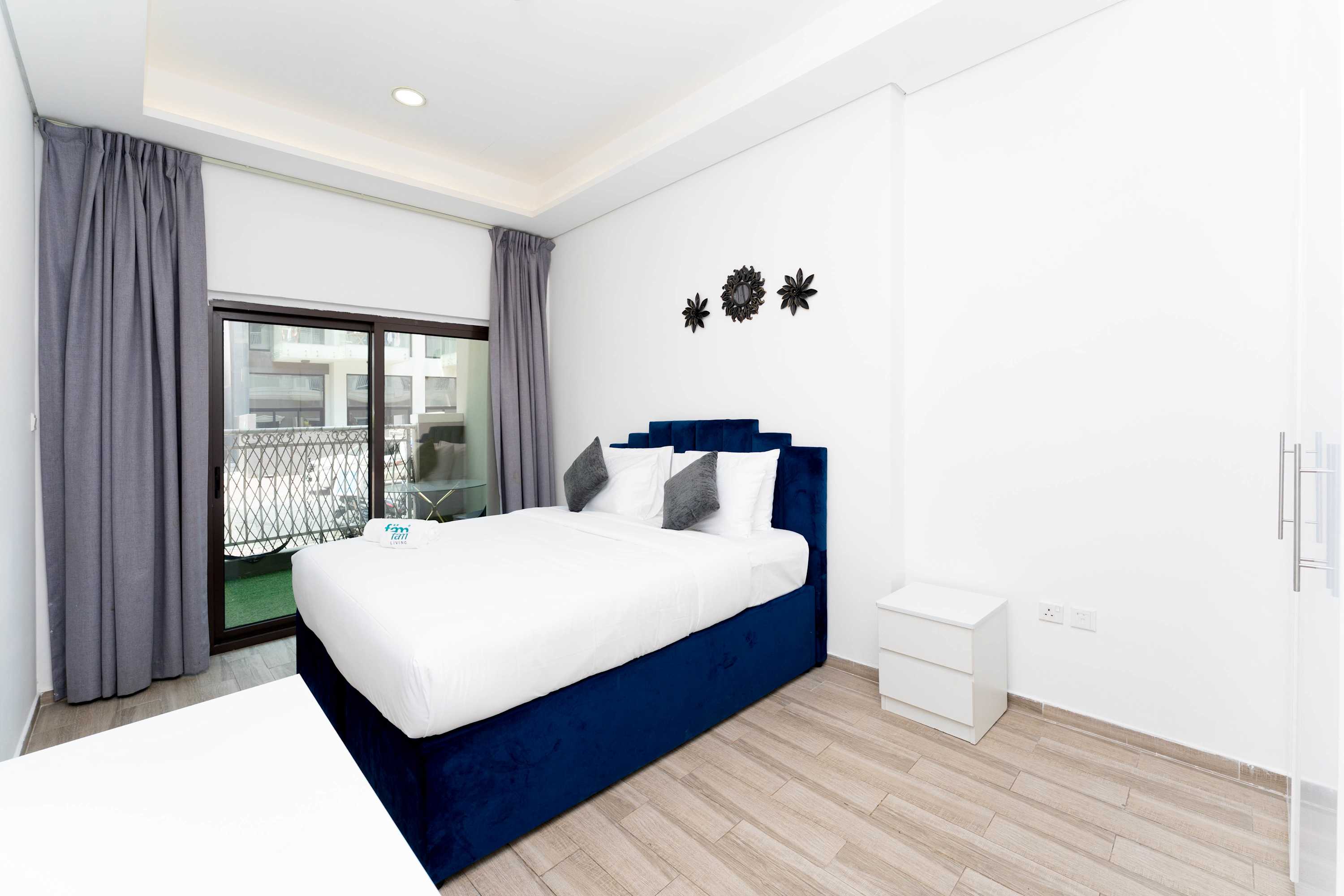 Chic 1BR Plus Maids Room at Laya Mansion, photo 2