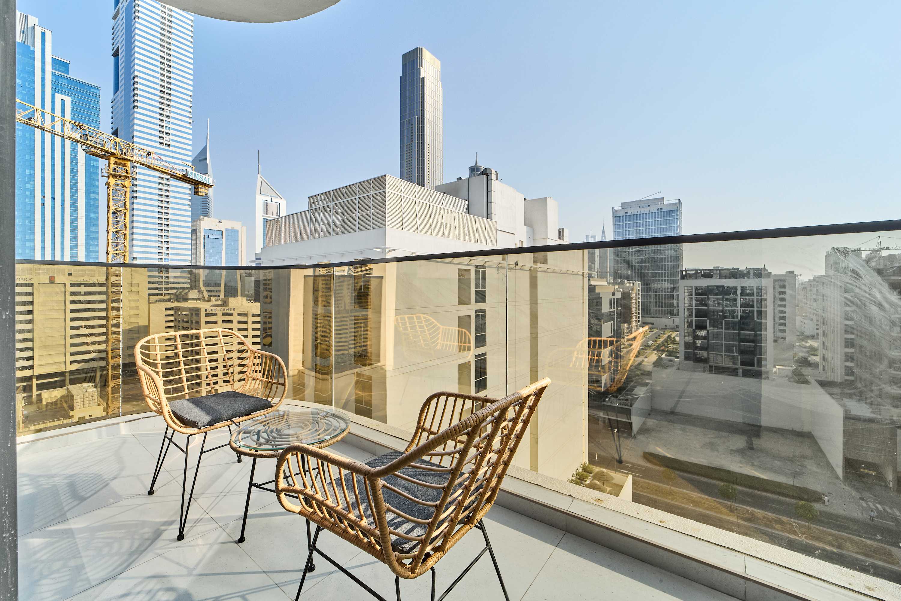 Modern 1BR City Escape at Coral by Vision, photo 4