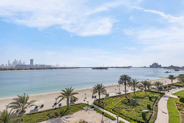 Palm Jumeirah - Sarai Apartments (Beach-front)